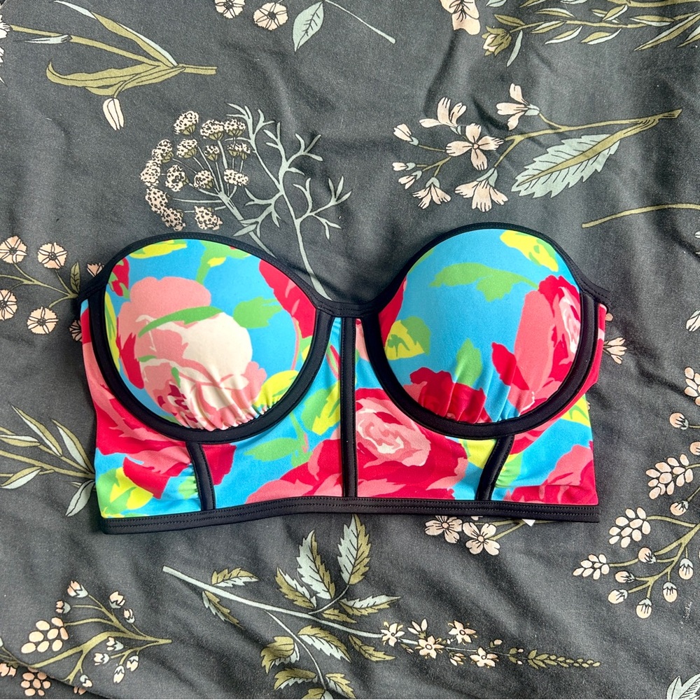 NWT Betsey Johnson Framed Flowers Bustier Bikini Top — Small
